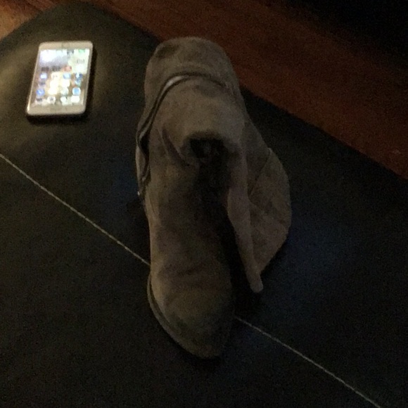 Boots - Picture 2 of 2